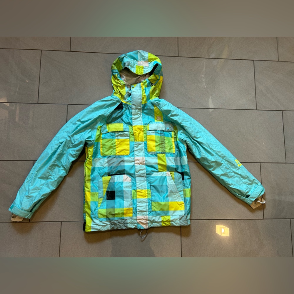 Men’s DC Winter Jacket - Size XS (fits kinda big in my opinion)